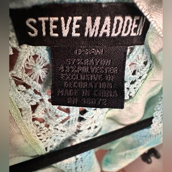 Steve Madden Coverup Tie-Dye Cover up. - Picture 11 of 11